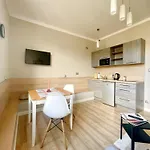 Komfortowo Apartment *